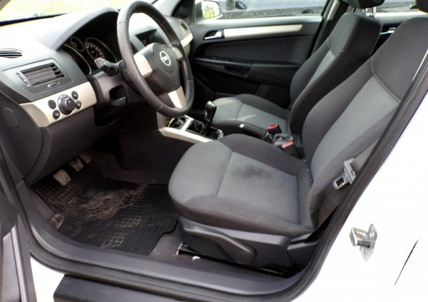 Opel Astra cena 13900 przebieg: 169890, rok produkcji 2007 z Przedecz małe 379